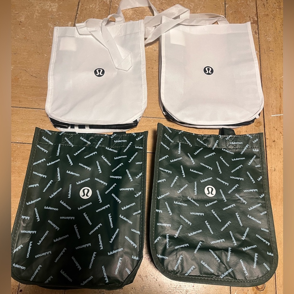 Lululemon shopping totes